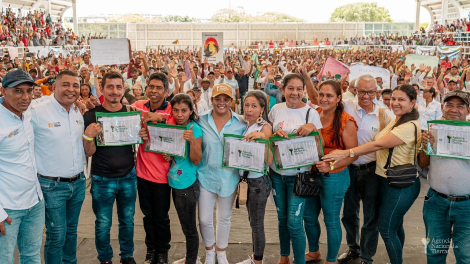 Fotografía de los más de 3500 campesinos que asistieron a la asamblea popular en Magdalena. 