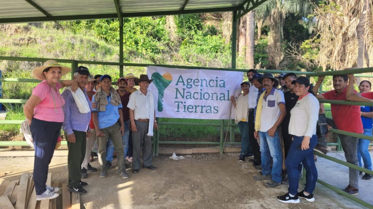 Campesinos beneficiados con el refuerzo de la actividad ganadera del Resguardo Mesa