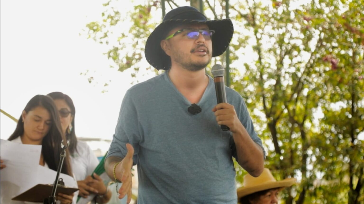 Director de la ANT dando unas palabras a los asistentes.