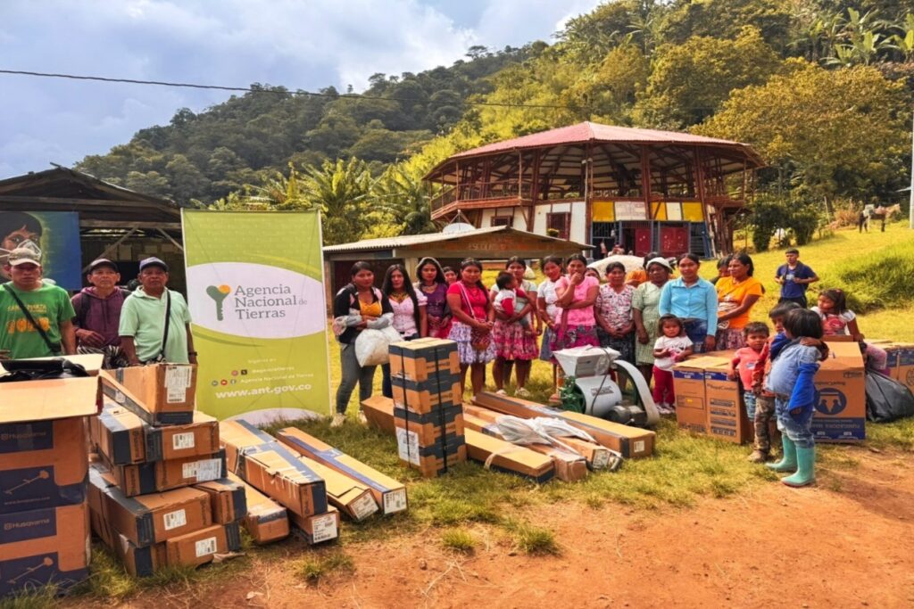 Jornada de entrega de alimentos por parte de la ANT a indígenas