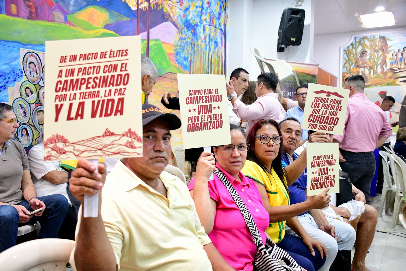comunidad-campesina-en-dialogos-reserva-quindio