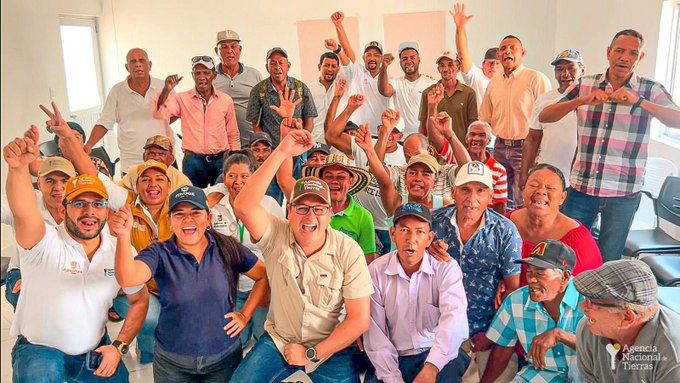 funcionarios-ant-en-maraton-comites-municipales