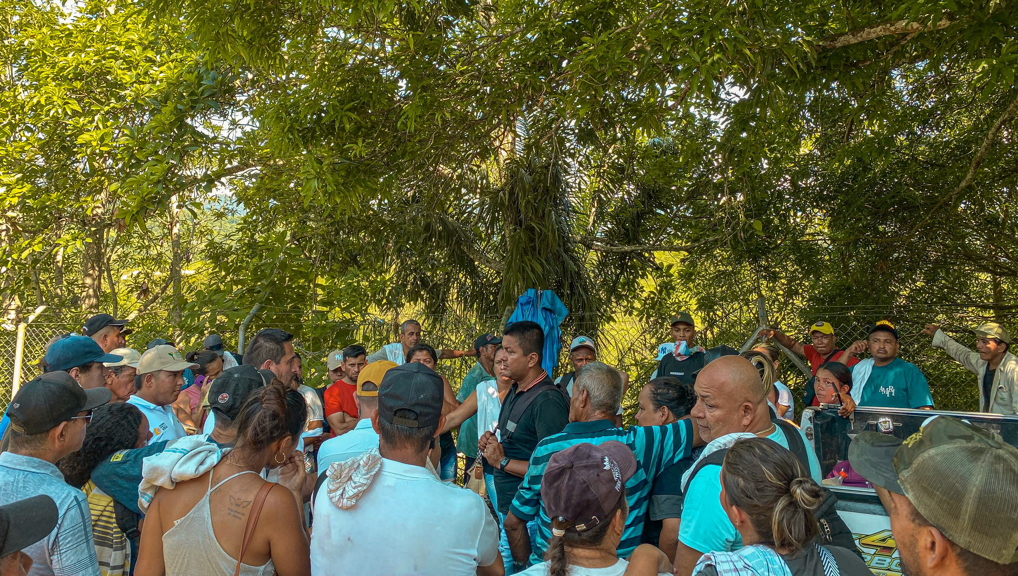 campesinos-de-asociacion-reunidos-en-puerto-boyaca