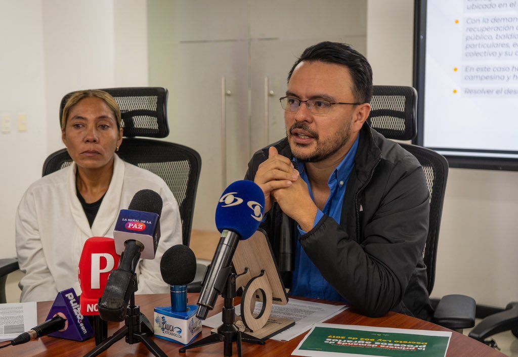 director-ant-hablando-sobre-demanda-radicada