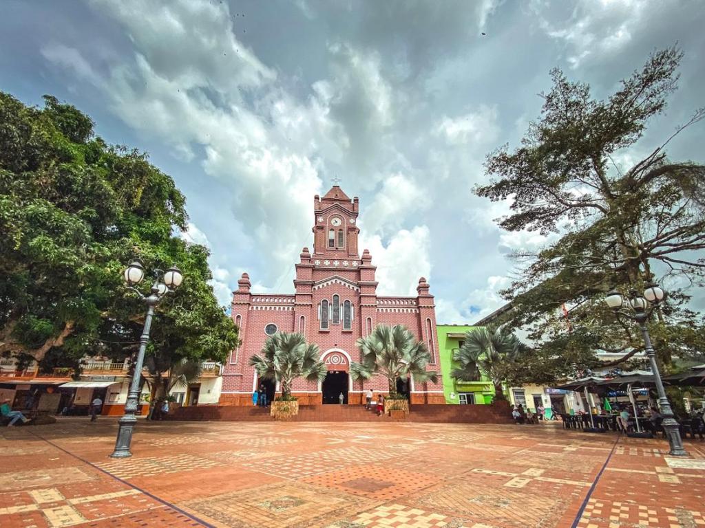 Vista del Parque principal San Carlos Antioquia