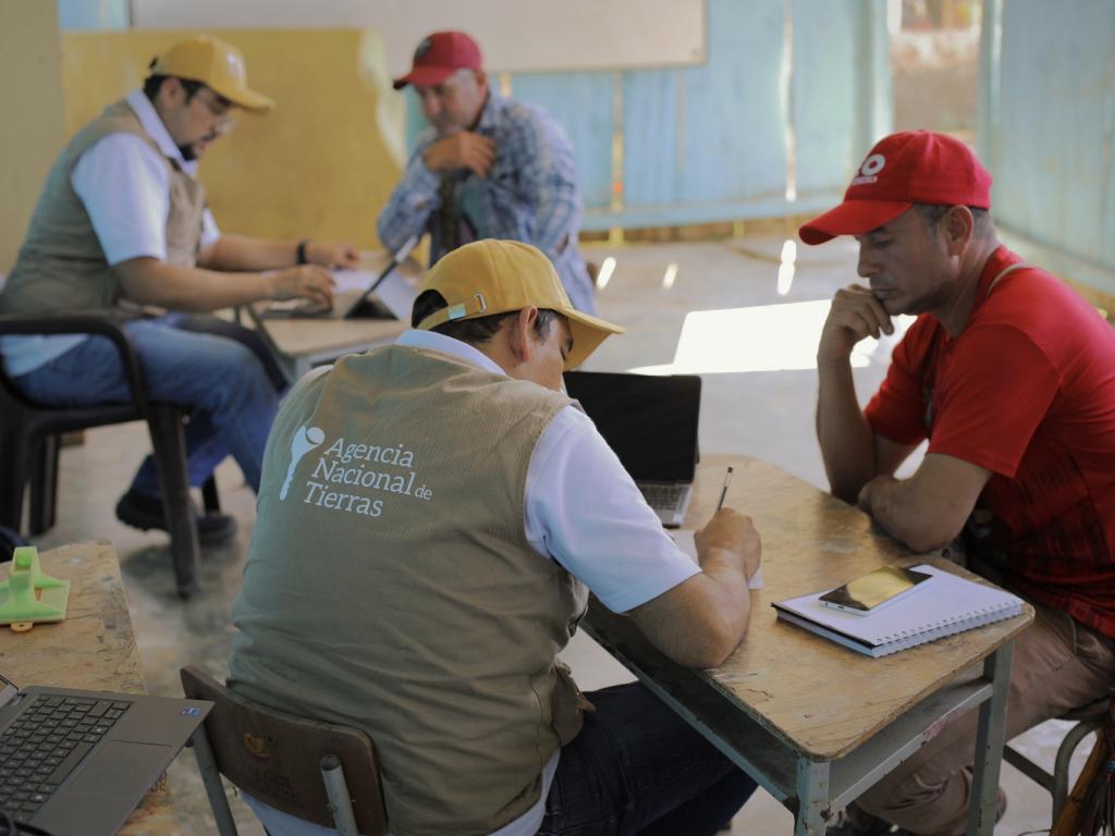 Reunión con campesinos en la jagua 3